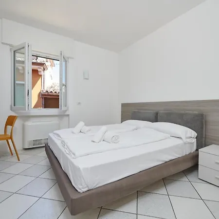 Del Corso Apartment *